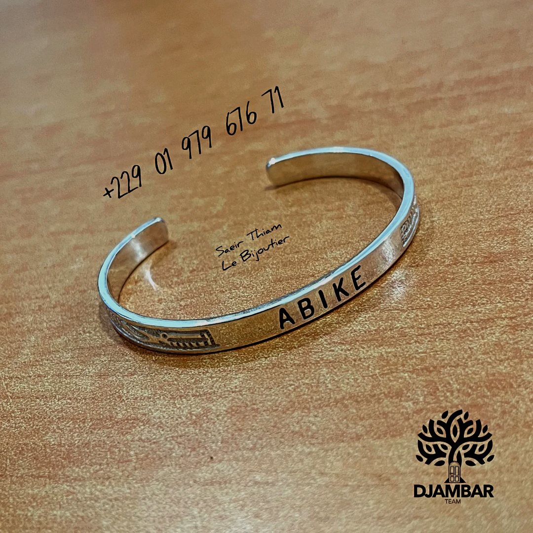 Bracelet jonc gravé — Saeir Thiam Bijouterie, Cotonou